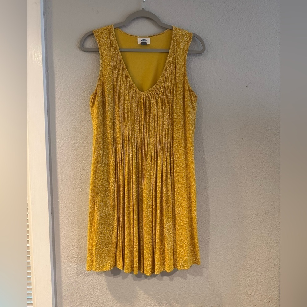 Old Navy Golden Yellow Pleated Crepe Dress size Small